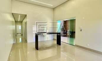 Imagem 6: Residência Tranquila: Casa de 3 Quartos com Suíte e Spa Privativo!