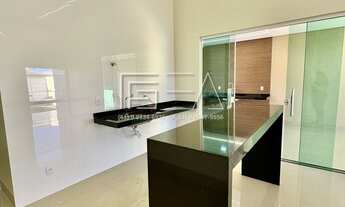 Imagem 7: Residência Tranquila: Casa de 3 Quartos com Suíte e Spa Privativo!