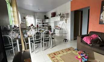 Imagem 3: Oportunidade Única! Prédio Comercial à Venda com Apartamento e Casa Anexa