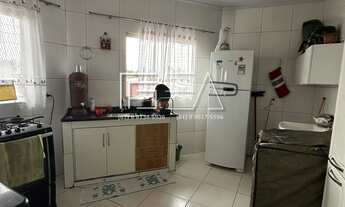 Imagem 5: Oportunidade Única! Prédio Comercial à Venda com Apartamento e Casa Anexa