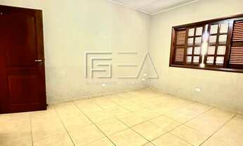 Imagem 7: Amplo Imóvel com Salão para Eventos – Espaço Perfeito para Viver e Receber!