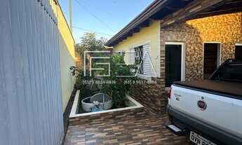 Imagem 3: Excelente Oportunidade: Casa com 3 Quartos e Edícula à Venda