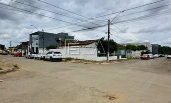 Imagem 6: OPORTUNIDADE PARA INVESTIMENTO! CASA COM 03 QUARTOS