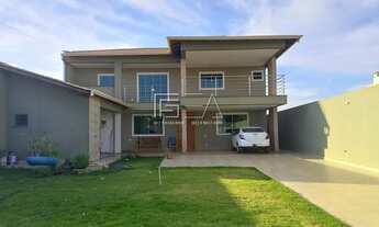 Imagem: Moderno Sobrado com 4 Quartos sendo 3 Suítes