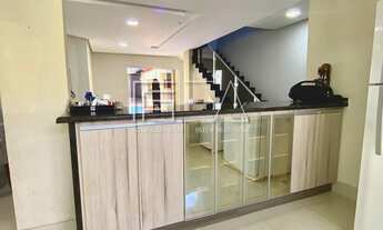 Imagem 4: OPORTUNIDADE! SOBRADO COM 04 QUARTOS SENDO 03 SUÍTES E AÉREA DE LAZER COM PISCINA DISPONÍV