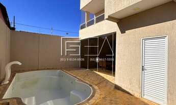 Imagem: Sobrado dos Disponível 4 Quartos com Piscina