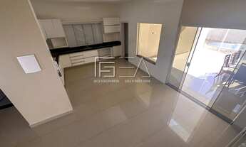 Imagem 5: Sobrado dos Disponível: 4 Quartos com Piscina e Conforto Garantido!