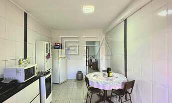 Imagem 2: CASA À VENDA - 02 QUARTOS COM QUINTAL