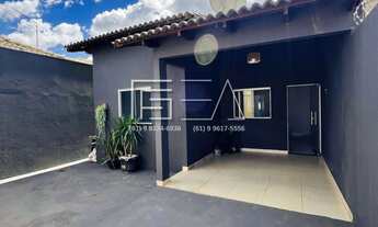 Imagem: CASA À VENDA COM 02 QUARTOS SENDO 01 SUÍTE