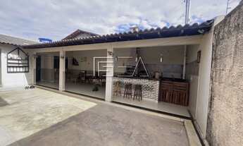 Imagem 3: Espaçoso Sobrado de 3 Quartos com Suíte - Seu Novo Lar Está Esperando Por Você!