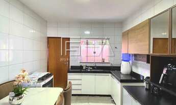 Imagem 2: LOCAÇÃO DISPONÍVEL! CASA COM 03 QUARTOS, SENDO 01 SUÍTE