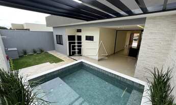 Imagem 2: Casa com Piscina Aquecida em Condomínio Fechado - Aproveite suas Férias o Ano Inteiro!