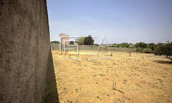 Imagem 7: Terreno Amplo à Venda: Oportunidade Imperdível para Construir Seu Projeto!