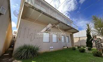 Imagem: Sobrado à venda no bairro Formosinha