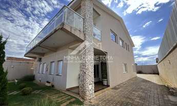 Imagem 2: Deslumbrante Sobrado de Luxo: Oportunidade de Viver com Elegância e Conforto!