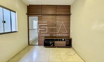 Imagem 2: Casa à Venda: 3 Quartos com Suíte, Conforto e Praticidade!