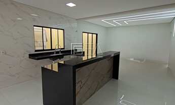 Imagem 3: Casa 3 Quartos com Suíte e Piscina Aquecida em Condomínio Exclusivo!