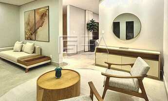 Imagem 4: Encanto Vintage com Toque Moderno: Residência Exclusiva com Piscina em Localização Privile