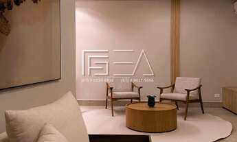 Imagem 5: Encanto Vintage com Toque Moderno: Residência Exclusiva com Piscina em Localização Privile