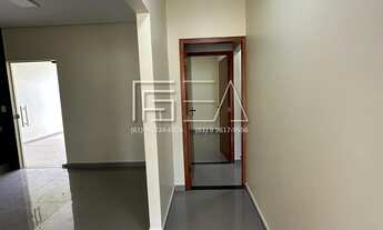 Imagem 7: Espaçosa Casa de 3 Quartos, 2 Suítes e Cobertura Panorâmica para Deslumbrante Vista da Cid