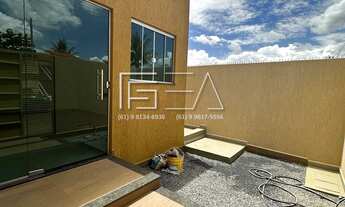 Imagem 2: Espaçosa Casa de 3 Quartos, 2 Suítes e Cobertura Panorâmica para Deslumbrante Vista da Cid