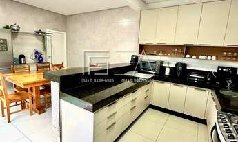 Imagem 7: CASA COM 5 SUÍTES À VENDA EM LOCALIZAÇÃO PRIVILEGIADA!