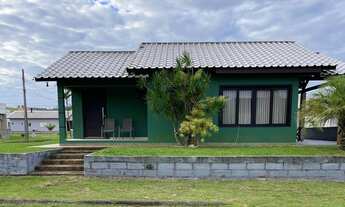 Imagem: Casa Condomínio Vila Suíça/ Balneário