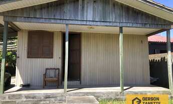 Imagem: Casa de madeira/ Zona Nova/ Bal. Rincão/