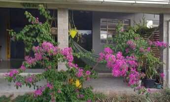 Imagem: Casa Padrão - BELÍSSIMA CASA NO LOTE SEIS