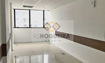 Imagem: Sala comercial à venda mobiliada no Estreito