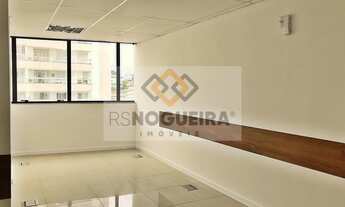 Imagem 4: Sala comercial à venda mobiliada no Estreito em Florianópolis SC