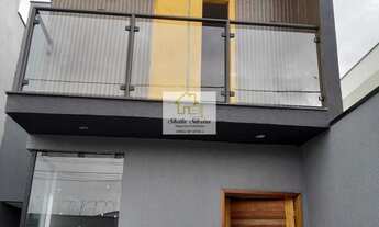 Imagem: Sobrado com 3 quartos, suíte e quintal