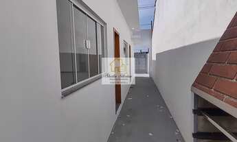 Imagem 6: Casa com 2 quartos, sala, cozinha, churrasqueira e garagem