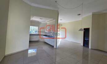 Imagem: Casa com 3 Dorms (1 Suíte) e Piscina à