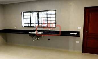 Imagem 4: Sobrado 360m² na Vila Alpes Suíço: 4 Dormitórios, Piscina e Aceita Permuta na Região