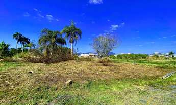 Imagem 2: Terreno com 360m2 no Bairro Carianos em Florianópolis