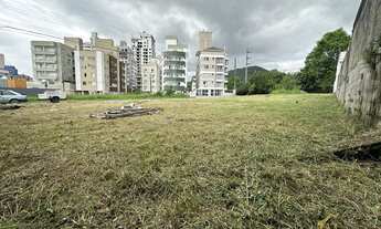 Imagem: Terreno de esquina Pronto para Construir