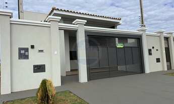 Imagem: Casa à venda no bairro Conjunto Residencial