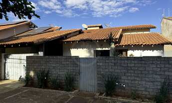 Imagem: Casa à venda no bairro Parque Alvorada