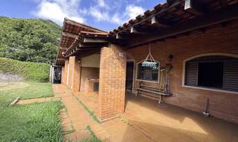 Imagem: Casa à venda no bairro Campo Dourado