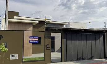 Imagem: Casa à venda no bairro Vival dos Ipês