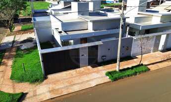 Imagem: Casa à venda no bairro Vival dos Ipês