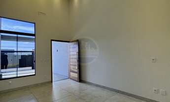 Imagem 3: Casa Alto Padrão em Conjunto Residencial Monte Carlo, Dourados/MS