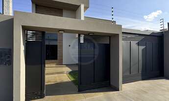 Imagem: Casa Alto Padrão em Conjunto Residencial