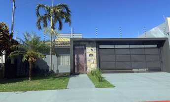 Imagem: Casa à venda no bairro Parque do Lago II