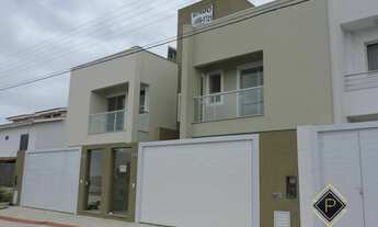 Imagem: Casa Geminada de Alto Padrão à Venda na