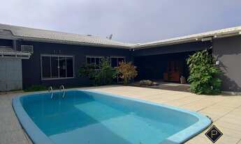 Imagem: Casa Alto Padrão em Praia dos Amores, Balneário