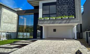 Imagem: Casa à venda no bairro Santa Regina - Camboriú/SC