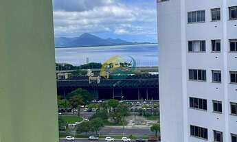 Imagem 2:  Apartamento 2 Quartos Moderno e Reformado no Centro – Florianópolis