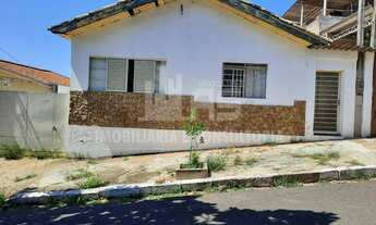 Imagem: Casa Padrão, 2 dormitórios, 1 banheiros
